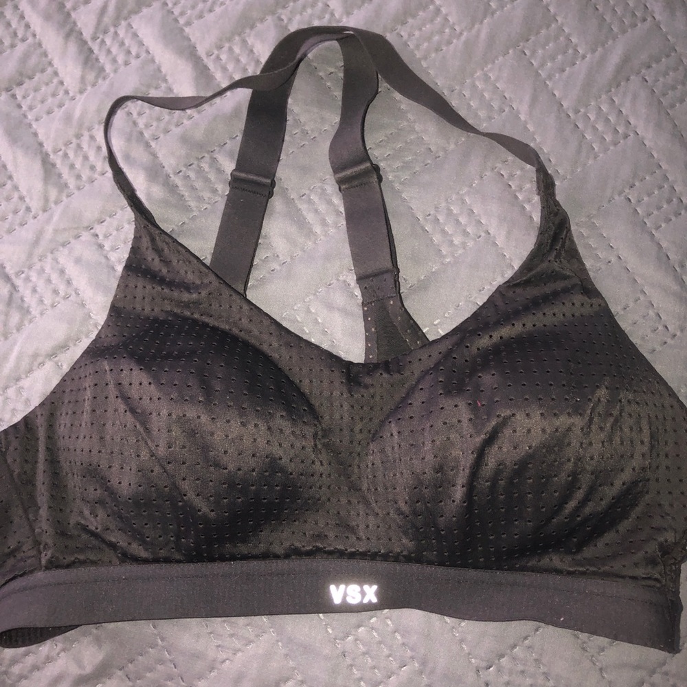 sports bra